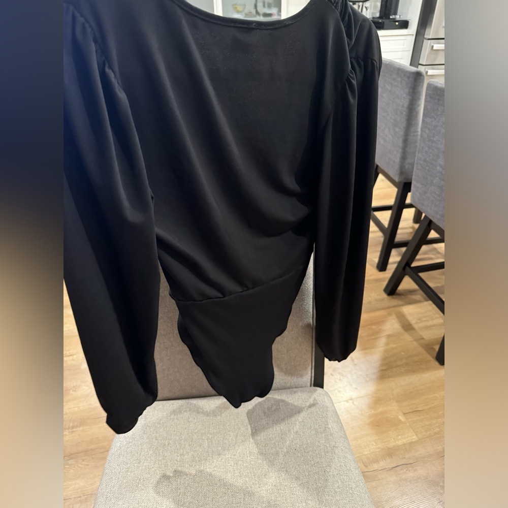 Deep v bodysuit - Picture 2 of 4
